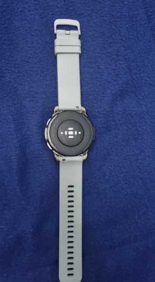 Smartwatch Xiaomi Watch S1 Active com pouco uso