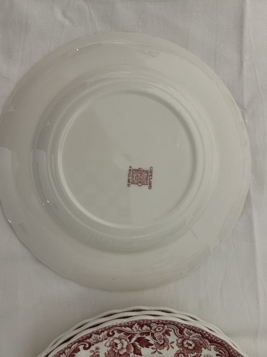 Тарілки, англійська порцеляна