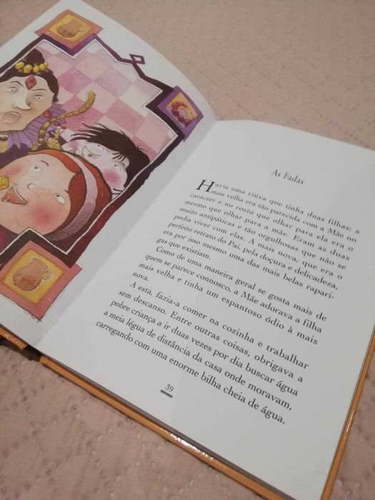 Contos de Perrault de Maria Alberta Menéres