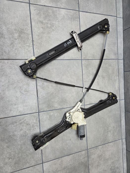 Mechanizm opuszczania szyby BMW X5 E70 lewy przedni przód podnoszenia z silnikiem
