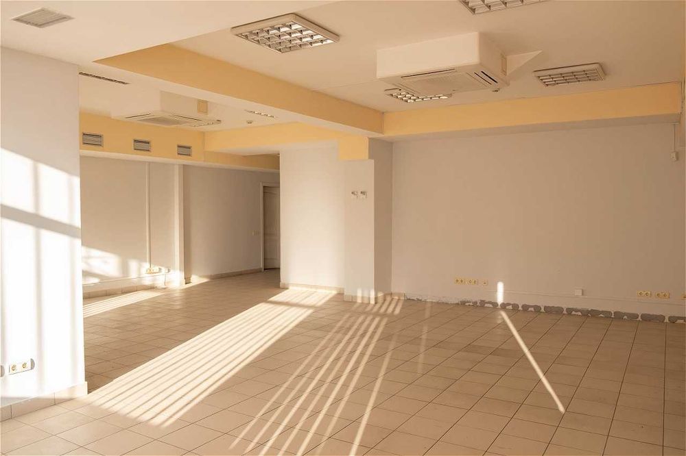 Довготривала оренда офісних приміщень Львів, вул. Шевченка ВЛАСНИК