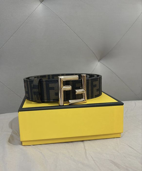 Cinto Fendi FF Reversível