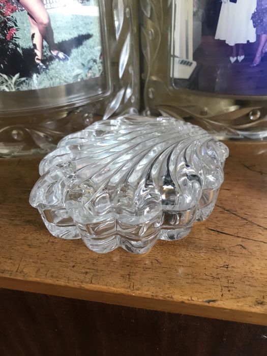 Taças, Garrafas, Caixa de cristal e outros