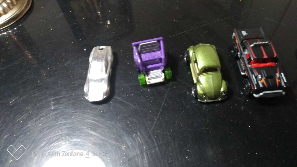 25 carrinhos variasmarcas e modelos origiais 4/7