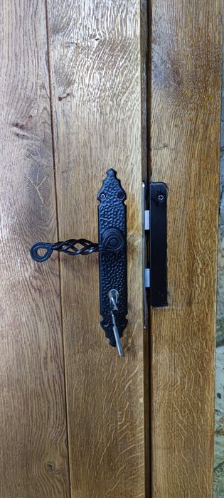 Drzwi do piwniczki/ziemianki