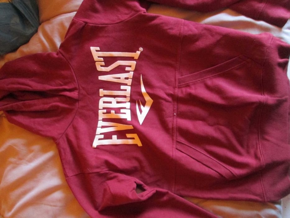 Продам дитячу кофту everlast