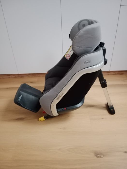 Foteliki samochodowe