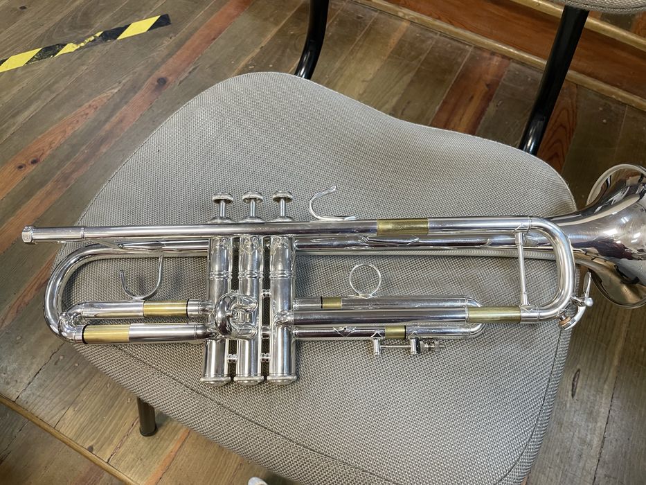 Bach strad 43 Lr