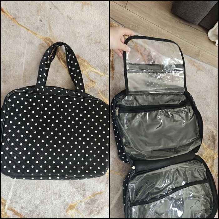 Pojemny rozkładany organizer podróżny w groszki z rączką