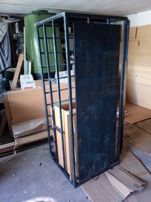 Armação em ferro para gaiola de animais e etc...