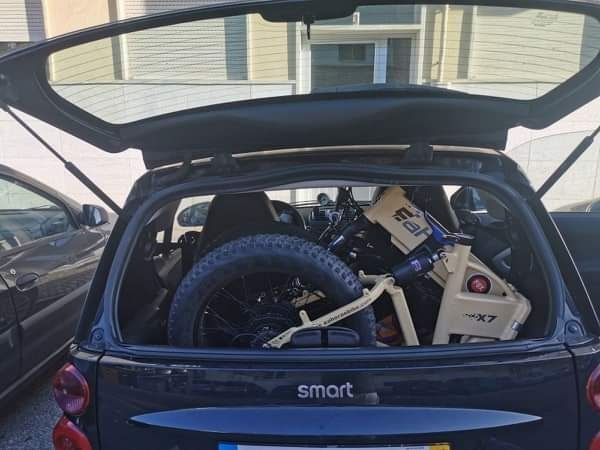 Bicicleta elétrica dobrável (como nova)