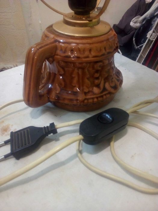 Настольная лампа и люстра времён ссср