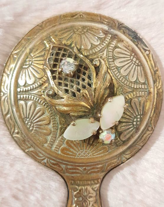 Antigo Espelho de mão miniatura dourado com motivos florais (Raro)