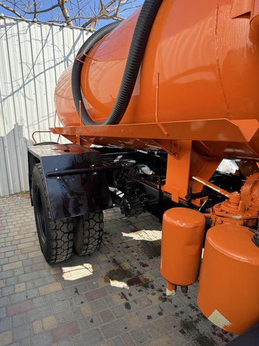 Продам  Ассенизатор газ 3307