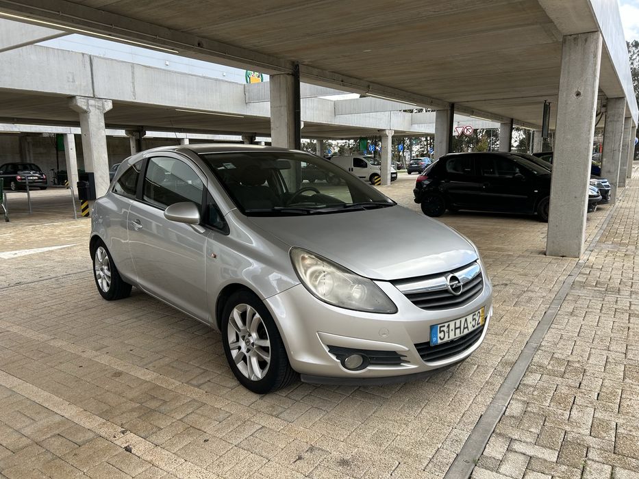 Opel Corsa 1.2 full extras 5 Lugares