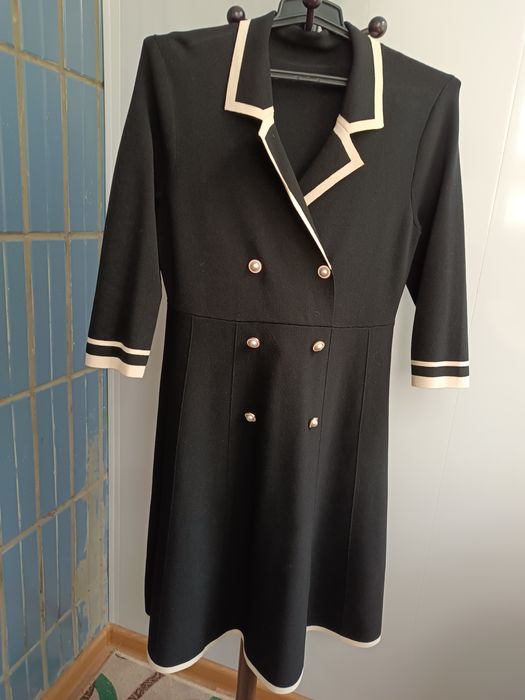 Сукня ділова жіноча