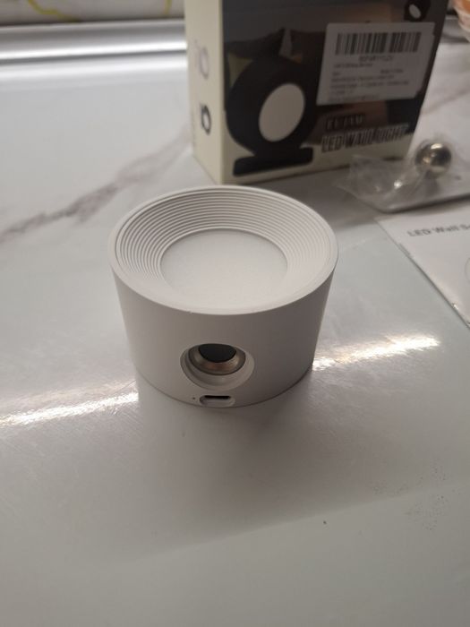 Bezprzewodowa lampka led