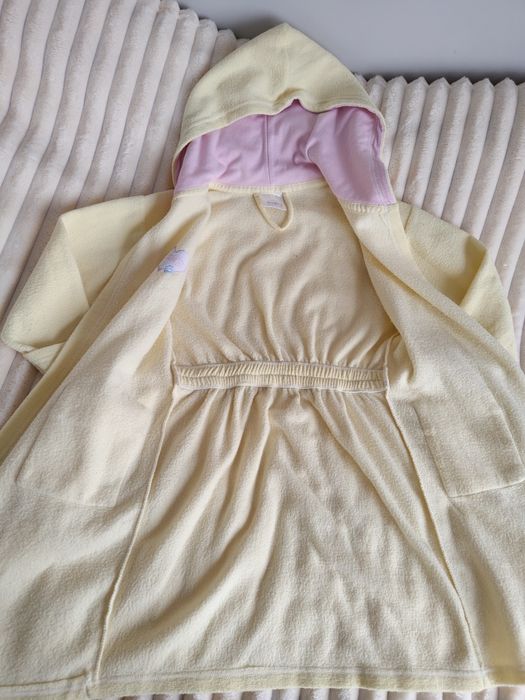 Szlafrok Primark r.116 cytrynka
