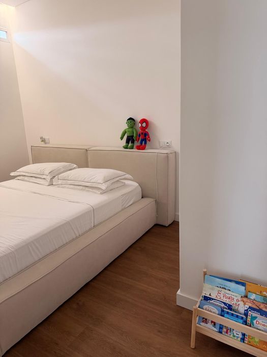 Cama com colchao com menos de 1 mes de uso