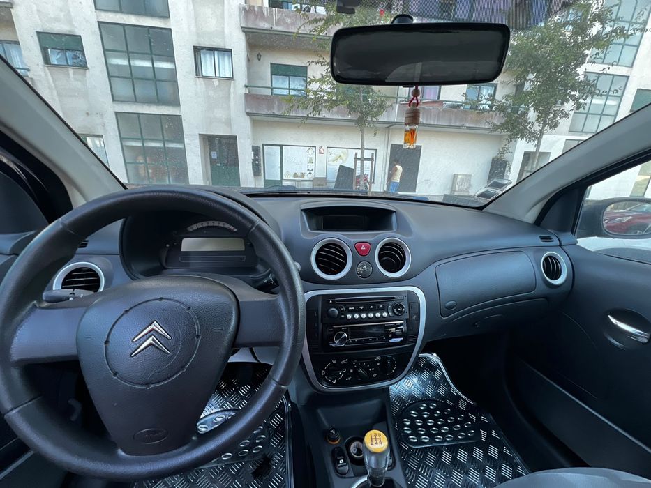 Carro em bom estado, recente e ja com manutenção . preço negociável
