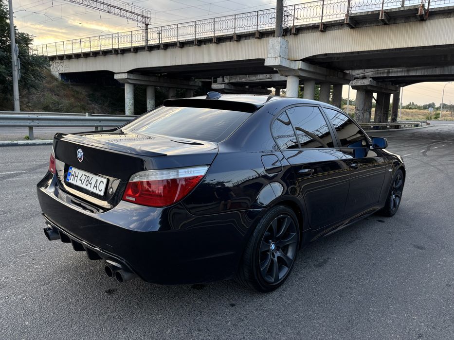 Продам BMW e60, N52B25 , механіка 6