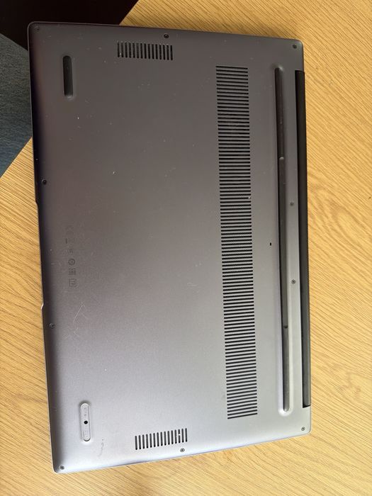 Laptop Honor.  Musisz ponownie zainstalować system Windows