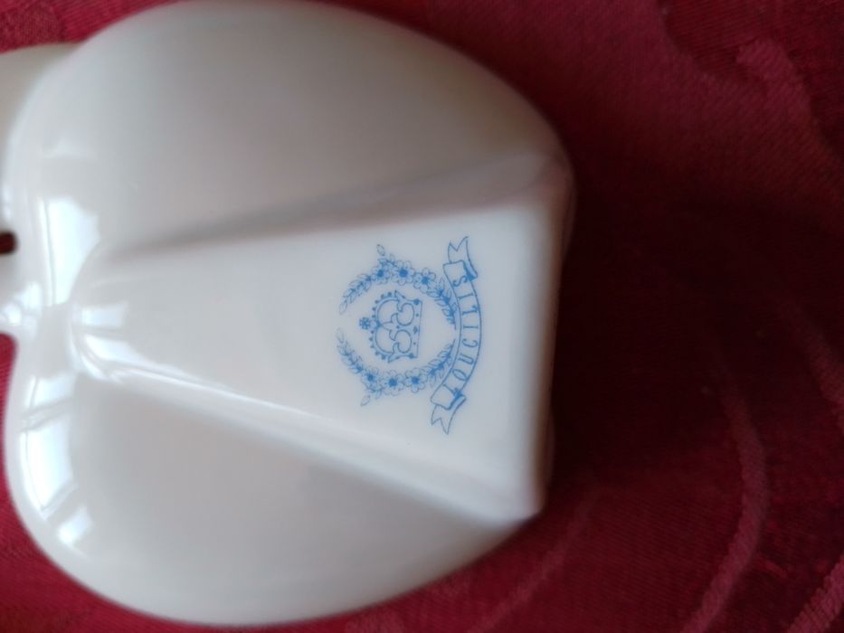 A Preta! e a nova Amiga Cada 12E ou as 2-20E - Peça Bebé -2E Desde 2E