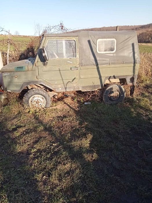 Продаж Автомобія