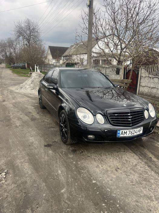 W211 E500 Продам