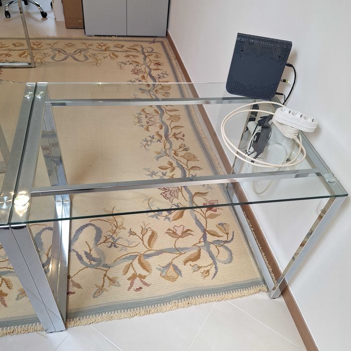 Mesa de escritório funcional e moderna