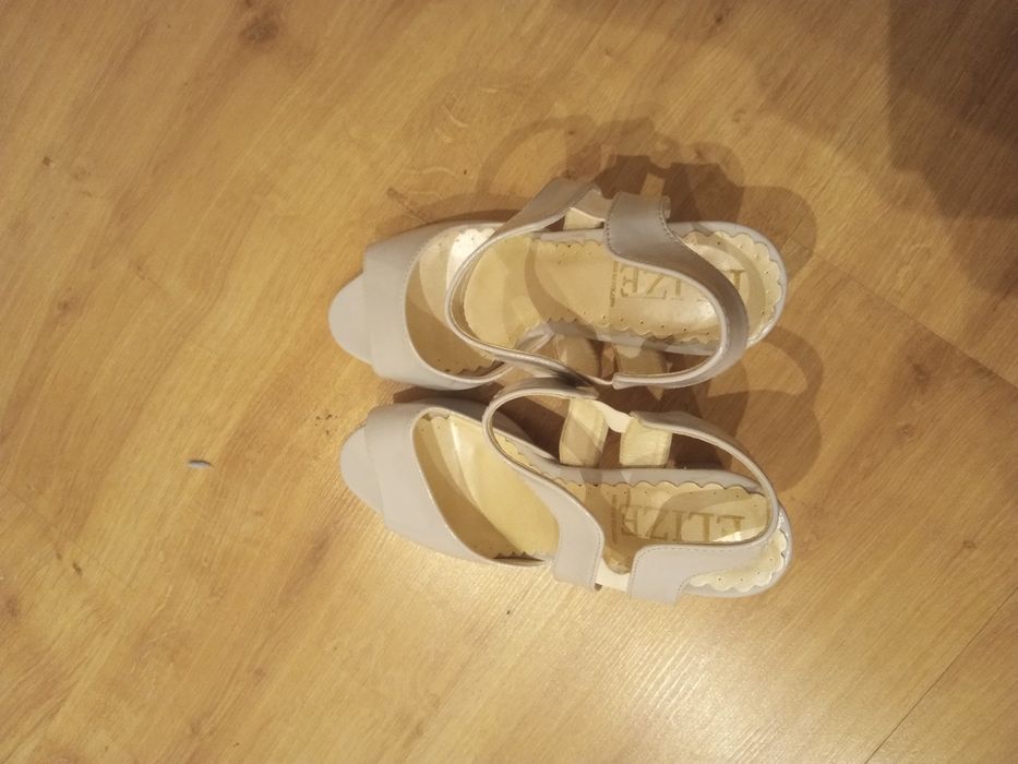 Buty damskie na obcasie ELIZE r.39