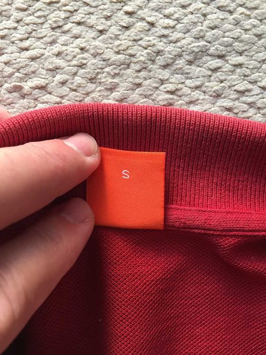 Camisa polo de manga curta -- BOSS orange   Tamanho S  mas é grande