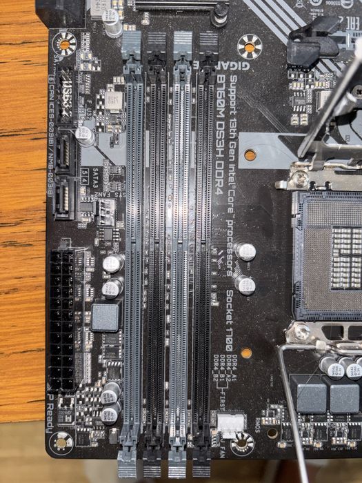 Gigabyte B760M DS3H DDR4