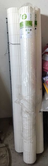 Vedação e Ocultação em Caniço PVC Branco 1,5 x 5 m