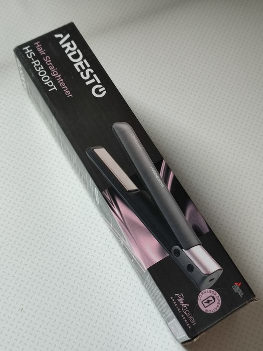 Бездротовий випрямляч ARDESTO Pink