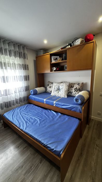 Beliches com decoracão incluída