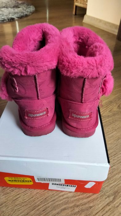 Dziecięce śniegowce z futerkiem rozmiar 27