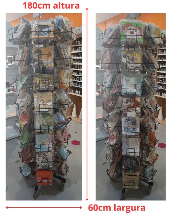 Expositor com guardanapos