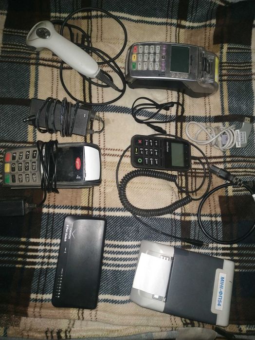 Банківський термінал роздруковувати чеків сканер та клавіатура