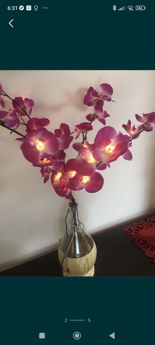 Kwiat -lampka ozdobna