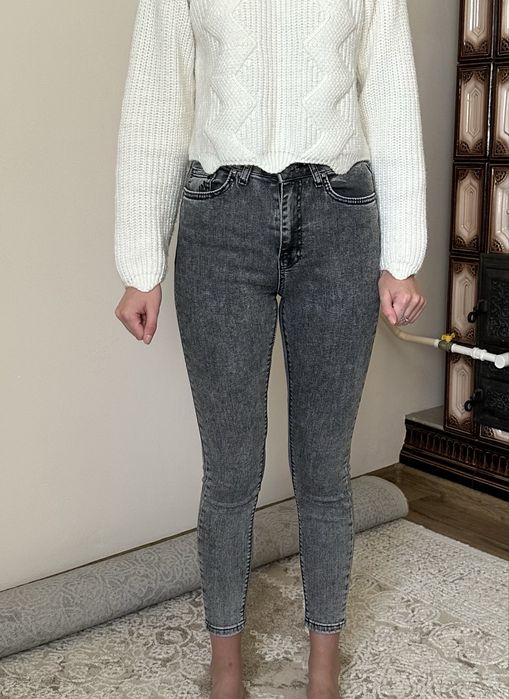 Жіночі джинси Mom та скіні