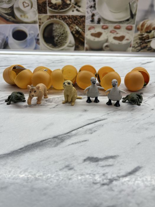 Іграшки Кіндер Natoons baby