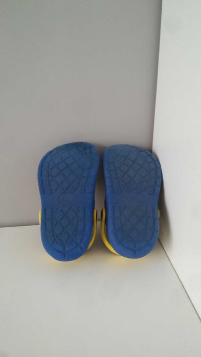 Klapki Kroksy crocs chodaki codzienne basen Minionki 24 DOKŁADNE FOTO