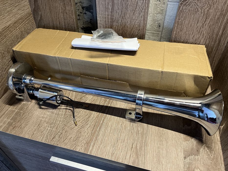 Дудка для грузовика клаксон сигнал грузовой 12/24V  воздушный сигнал