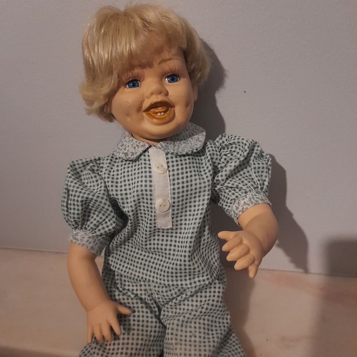 Bonecas de porcelana