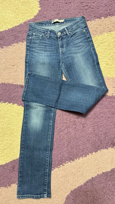 Levi’s slight curve Classic rise 26W/30L