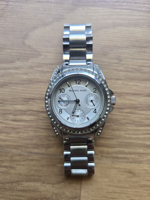 Mickael Kors MK5612 – 33mm – Aço – Cristais
