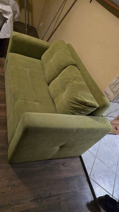 Kanapa dwuosobowa rozkładana