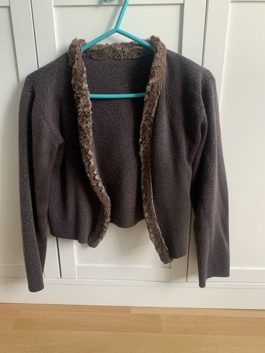 Sweter damski brązowy z korzuchem ozdobnym niezapinany rozmiar S/M
