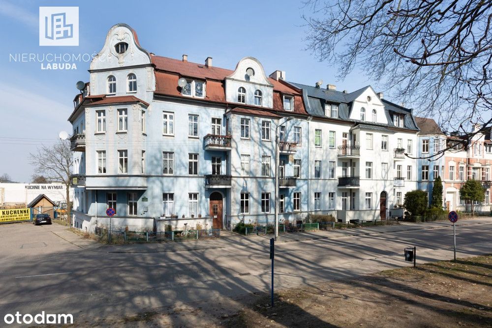 Przestronne mieszkanie w kamienicy Bytów